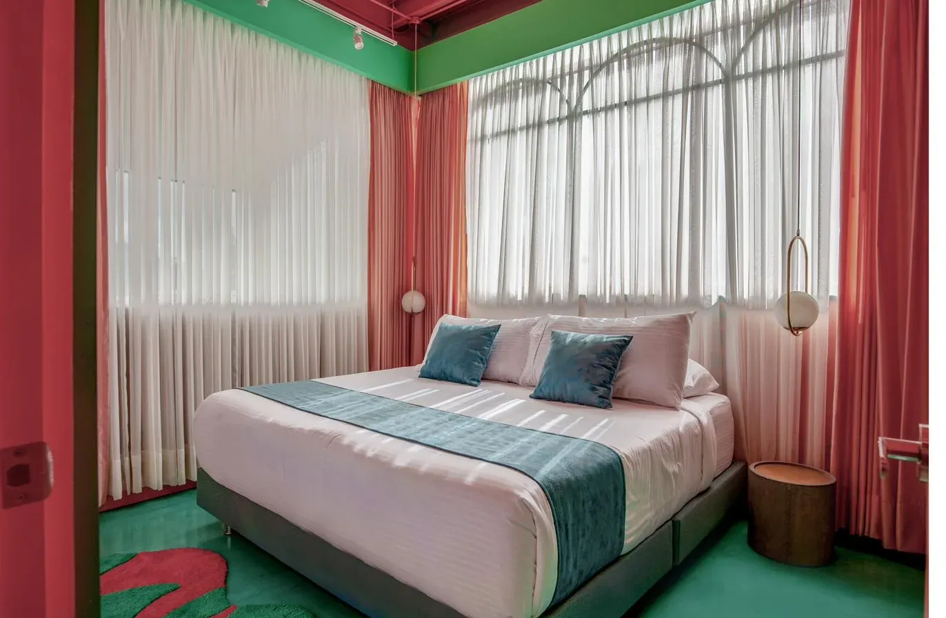Suite principal · cortinas y color